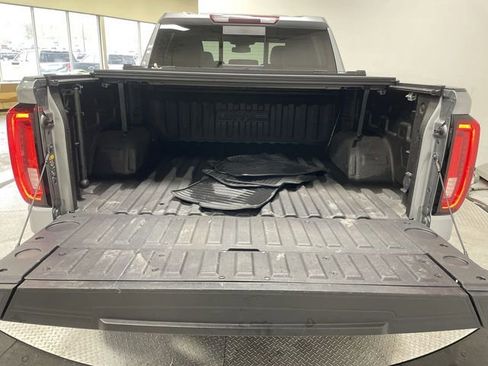Used 2024 GMC Sierra 1500 SLT w/ SLT Premium Plus Package AWD/4WD image 25