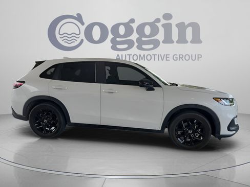 Used 2024 Honda HR-V Sport image 6