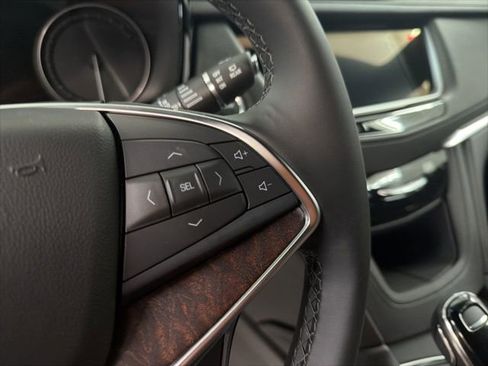 Used 2019 Cadillac XT5 Premium Luxury w/ Driver Assist Package image 20