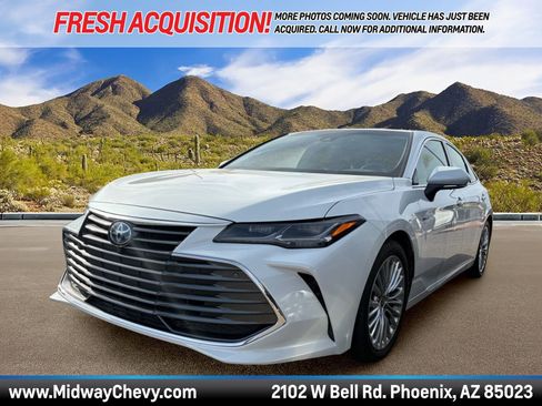 Used 2020 Toyota Avalon Limited w/ Advanced Safety Package image 1