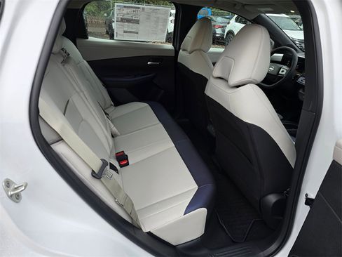 New 2026 Nissan Leaf SV+ w/ Floor Mat Package (SV+) image 12