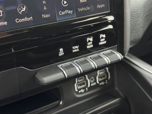 Used 2022 RAM 1500 Laramie AWD/4WD image 31