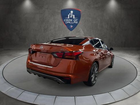 Used 2021 Nissan Altima 2.5 SR w/ SR Premium Package FWD image 5