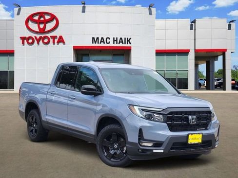 Used 2025 Honda Ridgeline Black Edition image 1