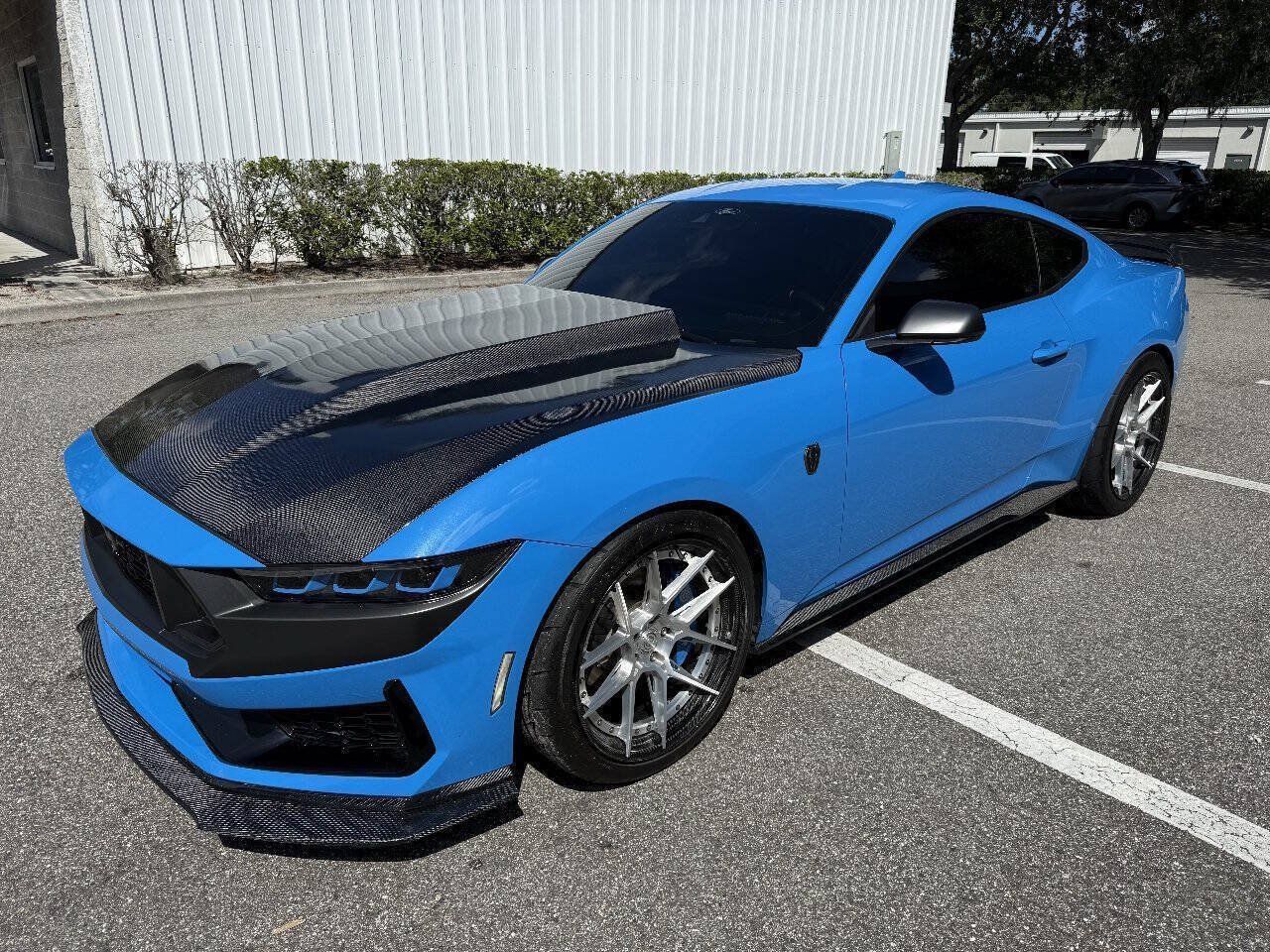 Used 2024 Ford Mustang Dark Horse RWD image 3