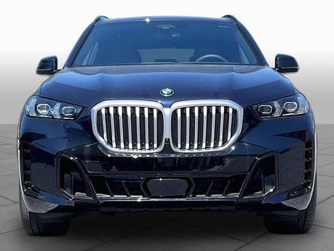 New 2026 BMW X5 xDrive40i w/ M Sport Package AWD/4WD image 3