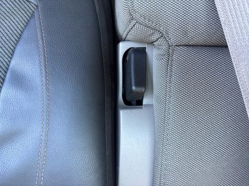 Used 2015 Ford F150 XLT image 27