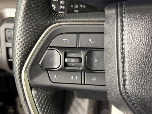 Used 2024 Toyota Tacoma TRD Off-Road image 25