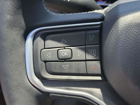 Used 2025 Jeep Wagoneer Series II w/ Convenience Group I AWD/4WD image 20