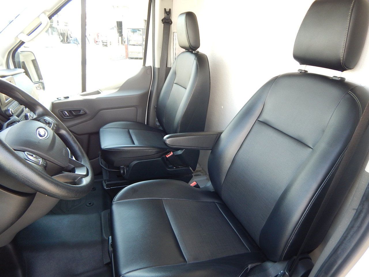 Used 2023 Ford Transit 250 148 High Roof Extended w/ Load Area Protection Package RWD image 15