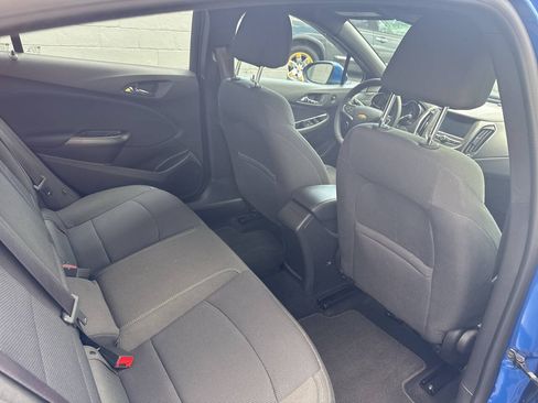 Used 2016 Chevrolet Cruze LT w/ Convenience Package FWD image 22