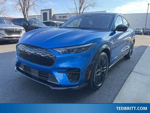 Used 2025 Ford Mustang Mach-E Premium w/ Sport Appearance Package image 3