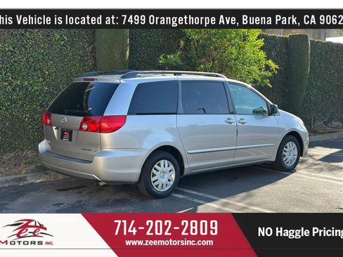 Used 2010 Toyota Sienna LE image 7