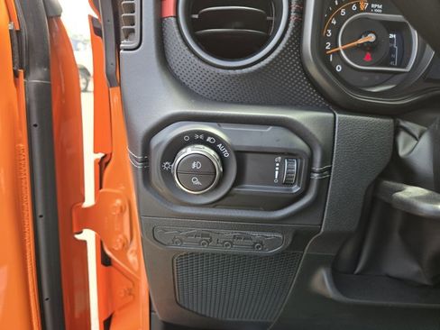 New 2025 Jeep Gladiator Rubicon image 15