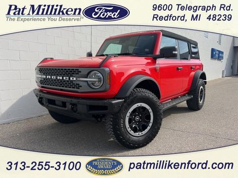 Certified 2023 Ford Bronco Badlands w/ Sasquatch Package image 1