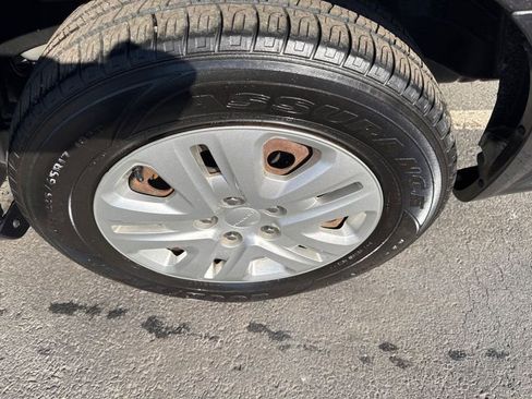 Used 2018 Dodge Grand Caravan SE w/ UConnect Hands-Free Group image 33