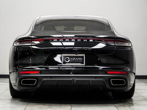 Used 2021 Porsche Panamera w/ Premium Package RWD image 12