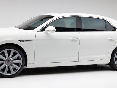 Used 2016 Bentley Flying Spur V8 image 33