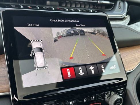 New 2025 Jeep Grand Cherokee Summit image 33