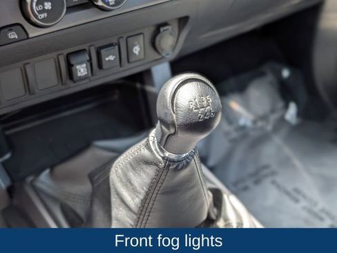 Used 2020 Toyota Tacoma TRD Sport AWD/4WD image 17