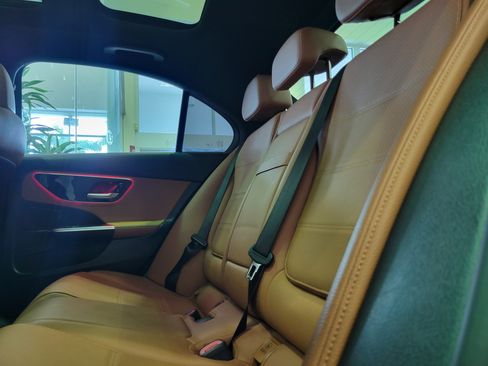 Used 2025 Mercedes-Benz C 300 Sedan image 8