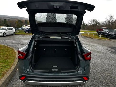 New 2026 Chevrolet Trax LT w/ Driver Confidence Package FWD image 13