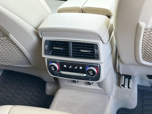 Used 2019 Audi Q7 3.0T Prestige AWD/4WD image 18
