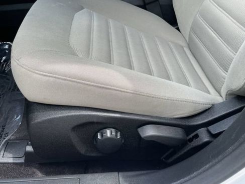 Used 2017 Ford Fusion S FWD image 16