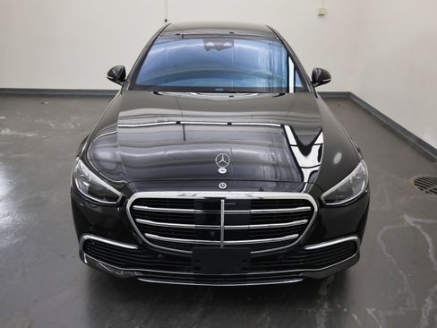 Used 2023 Mercedes-Benz S 580 S 580 image 8