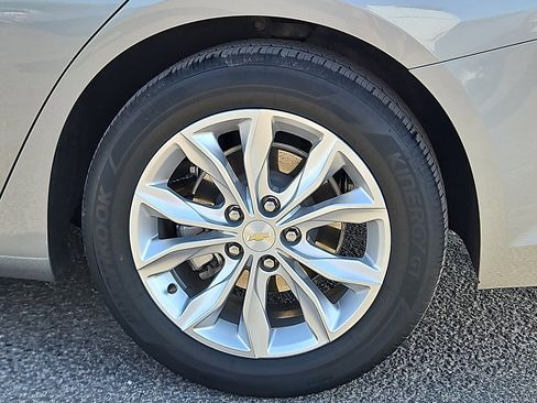 Used 2023 Chevrolet Malibu LT image 5