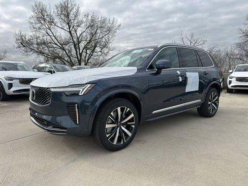 New 2026 Volvo XC90 B6 Core image 3