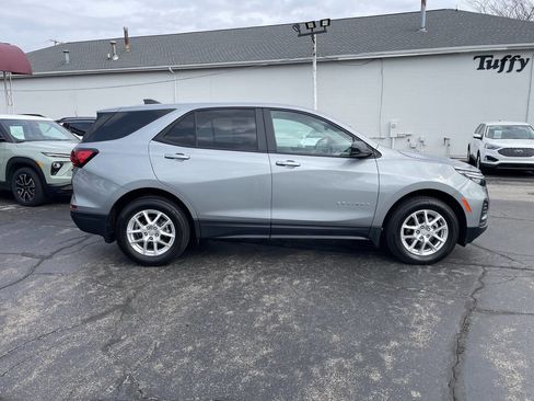 Used 2024 Chevrolet Equinox LS w/ LS Convenience Package AWD/4WD image 7