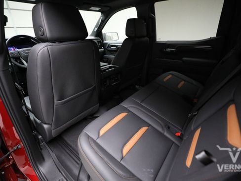 New 2026 GMC Sierra 1500 AT4 w/ AT4 Premium Package image 9