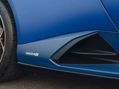Used 2023 Lamborghini Huracan Tecnica RWD image 18
