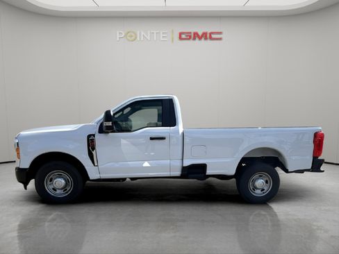 Used 2024 Ford F250 XL image 10