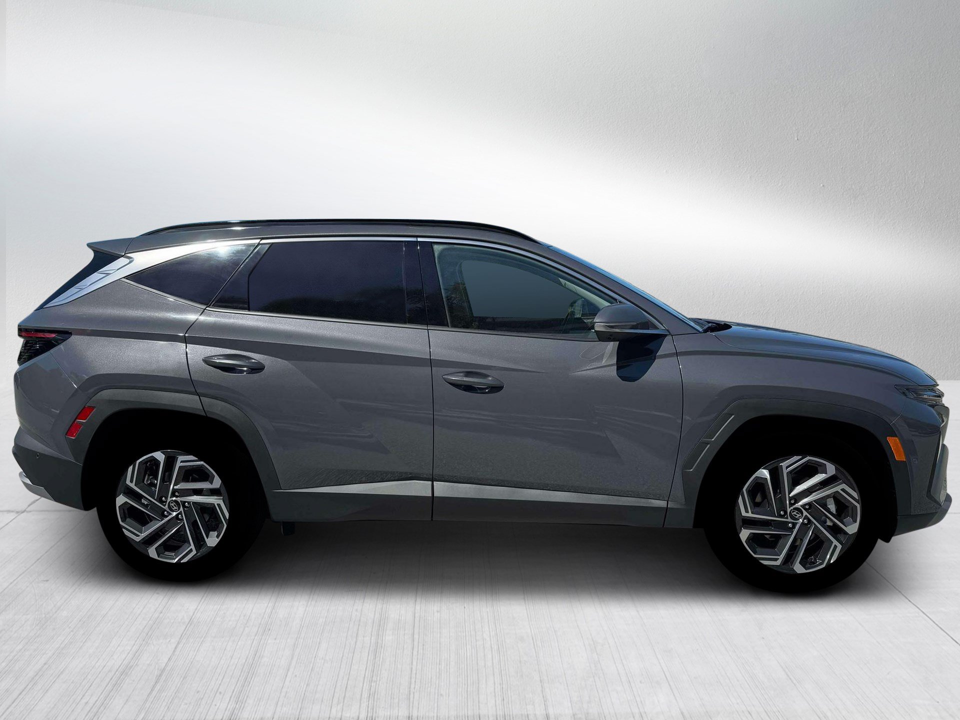 New 2026 Hyundai Tucson Limited AWD/4WD image 9