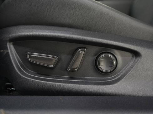 Used 2025 Toyota Camry XSE image 21