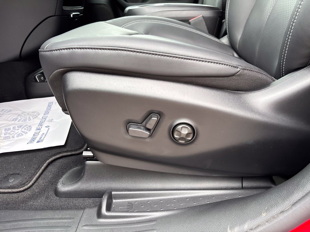 New 2027 Chrysler Pacifica Select FWD image 34