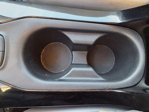 Used 2022 Toyota Corolla LE image 68