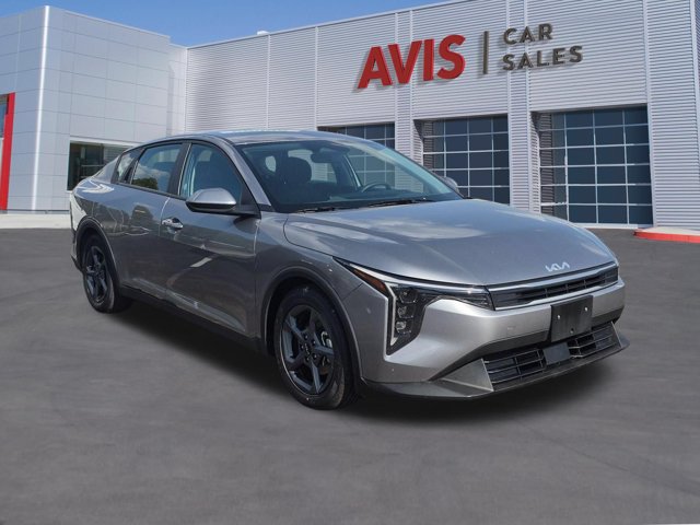 Used 2025 Kia K4 FWD image 3