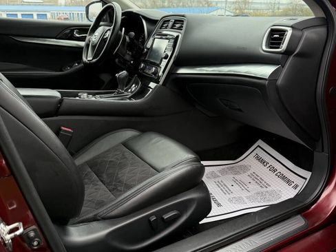 Used 2016 Nissan Maxima SR image 21