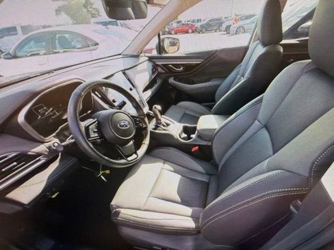 Used 2025 Subaru Outback Onyx Edition AWD/4WD image 6