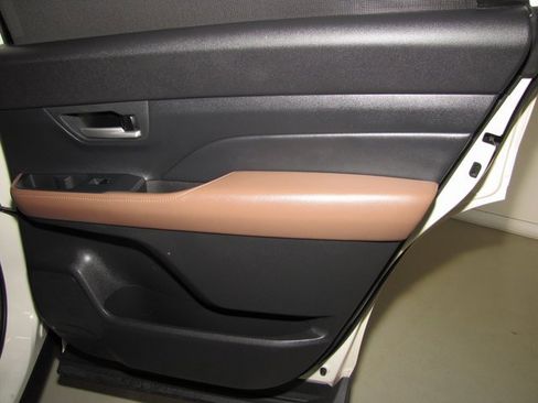 Used 2024 Toyota Grand Highlander Platinum image 20