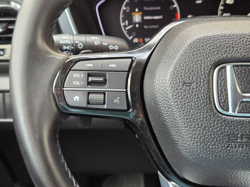 Used 2023 Honda Pilot Touring image 23