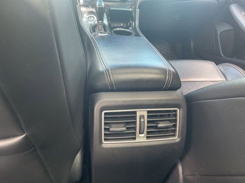 Used 2017 Nissan Maxima Platinum image 15