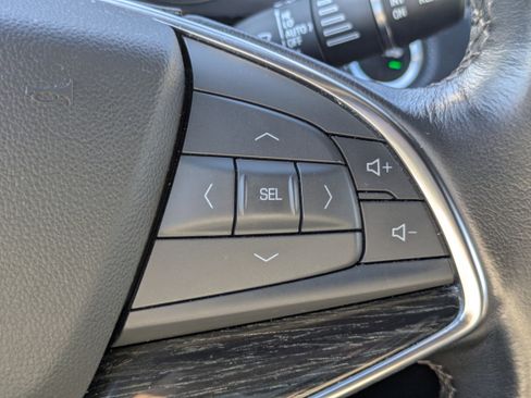 Used 2022 Cadillac XT5 Premium Luxury w/ Technology Package image 16