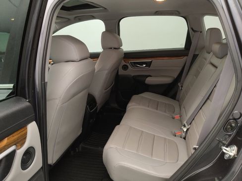 Used 2018 Honda CR-V Touring image 18