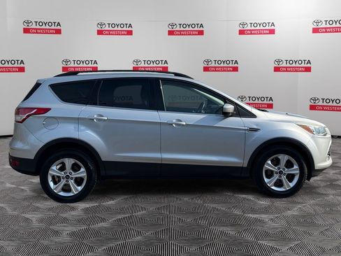 Used 2014 Ford Escape SE w/ Equipment Group 201A FWD image 4