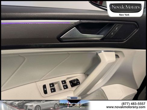 Used 2023 Volkswagen Tiguan SE R-Line image 14