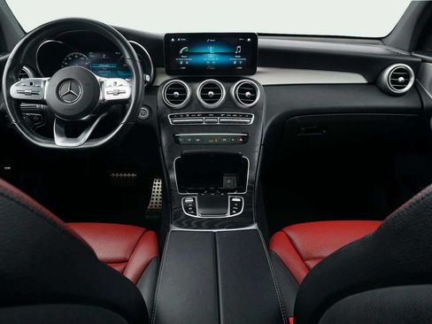 Used 2021 Mercedes-Benz GLC 300 4MATIC image 23